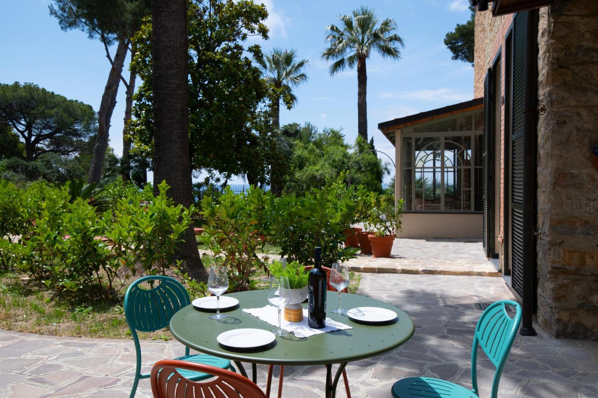 Villa Rappis Imperia Buitenkant foto